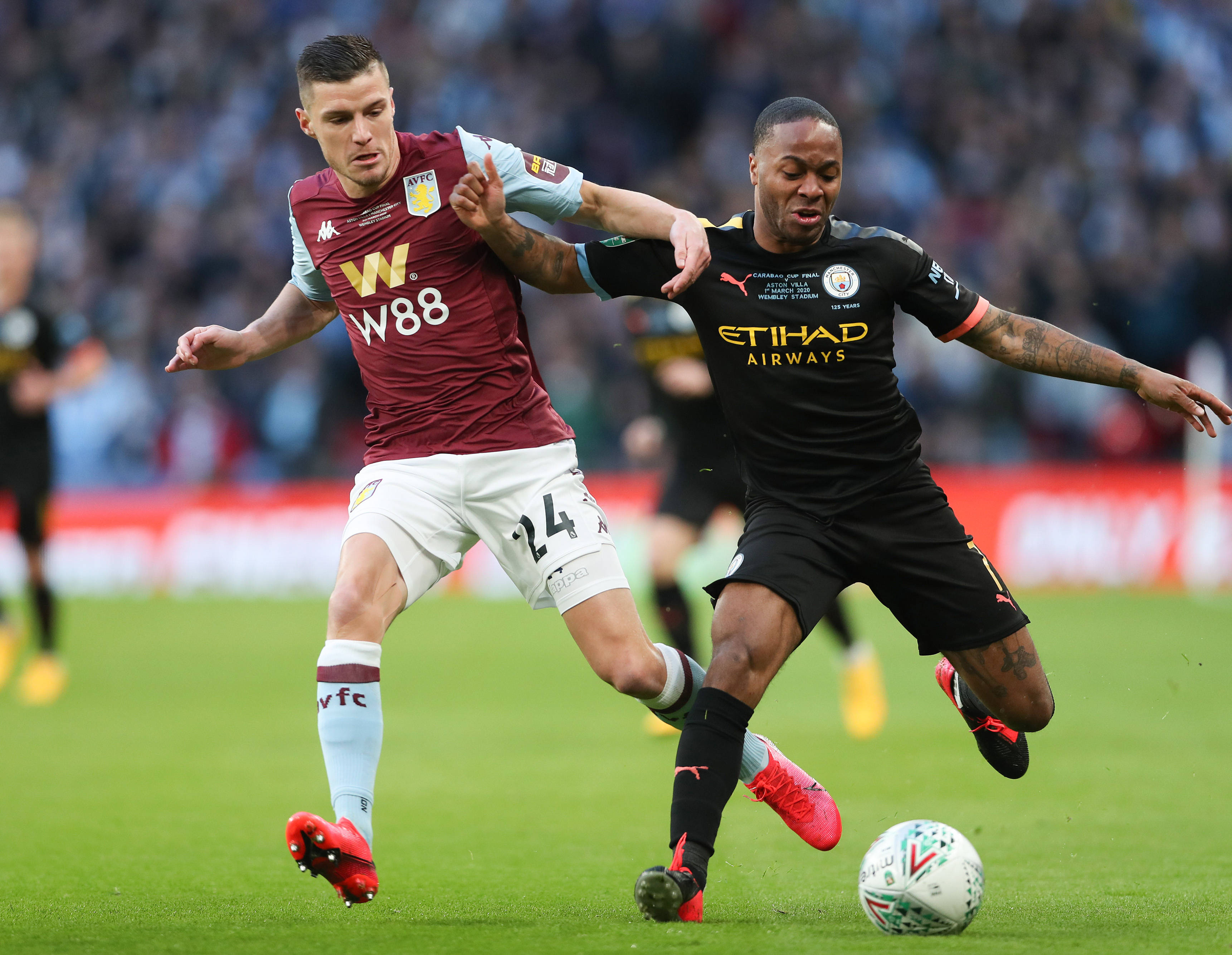 中足联细化“观众不当行为”细则：赛区将对球迷不当行为负责（中足联细化观众不当行为规范：赛区须承担球迷违规责任）