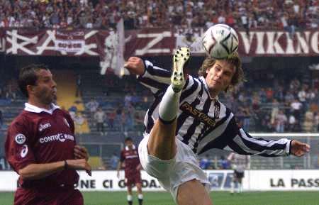 全市场：拉齐奥接近免签因西涅，年薪130万欧签约至明年6月（据全市场：拉齐奥或将免签因西涅，年薪130万欧，合同至明年6月）