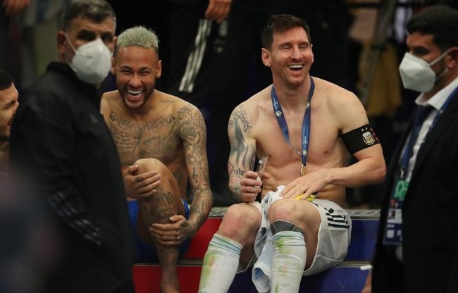 景好人美，朴志洙妻子社媒时隔一年半发度假照：沙滩比基尼（时隔一年半，朴志洙妻子社媒晒海滩比基尼度假照：人美景更美）