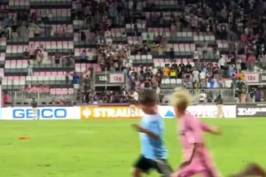 足球国足文化日活动引广泛关注（国足文化日活动备受瞩目）