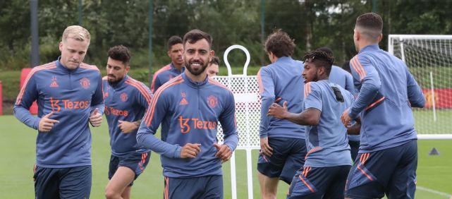 离大谱了！ 范戴克你退个锤子的退啊！利物浦1：1桑德兰！ 主队信仰只为英超（离谱至极！范戴克这退啥退？利物浦1-1桑德兰，主场信仰只为英超）