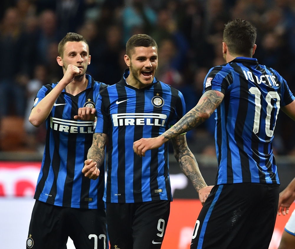 埃芬博格：希望未来乌尔比希成为拜仁一门，目前他是出色替补（埃芬博格：期待乌尔比希将来坐稳拜仁头号门将，目前他仍是优秀替补）